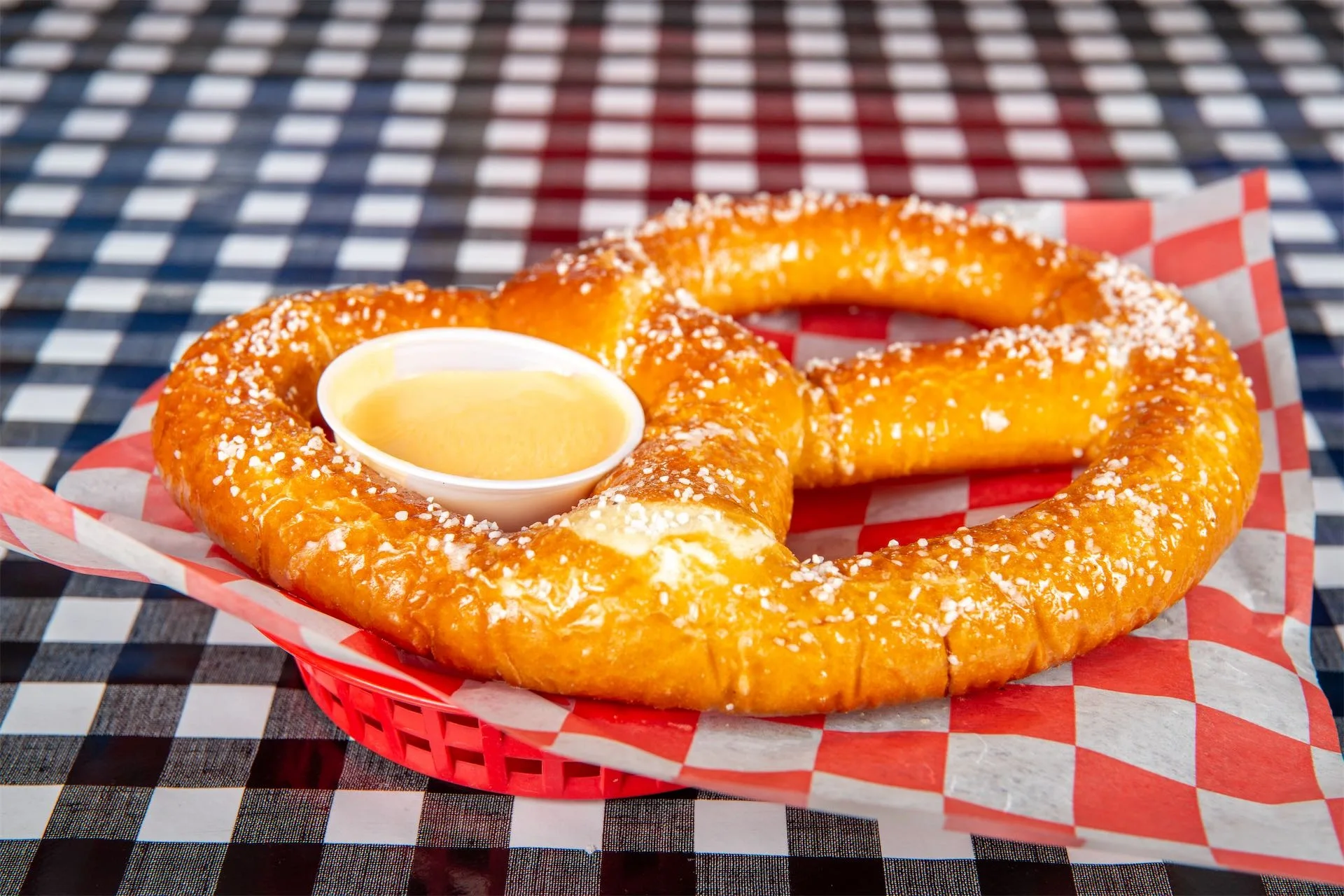 Giant Pretzel w/ Bier Cheese